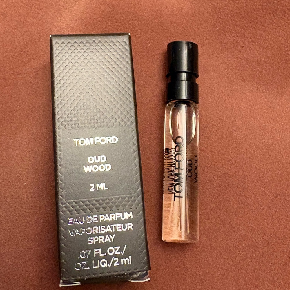 Tom Ford Oud Wood 2ml Sample Spray NWT